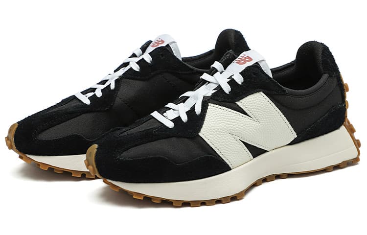 Женские кроссовки New Balance 327 «Black White Gum»