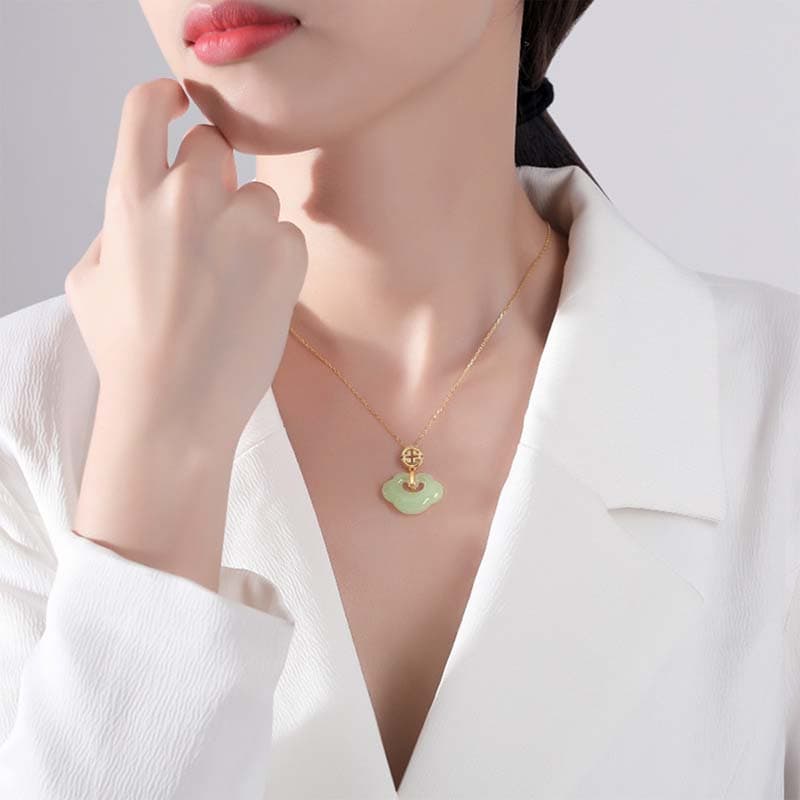 YINCHIE Ожерелья из бледно-зеленовато-белого нефрита женские