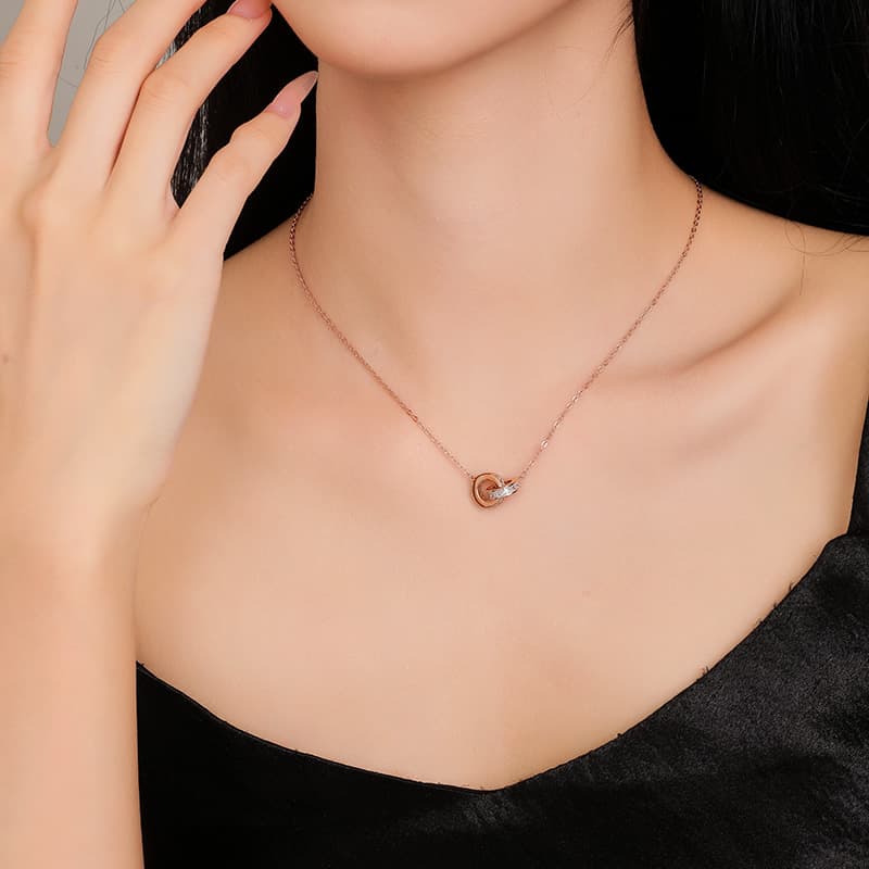 CHOW TAI SENG S925 Серебряные ожерелья женские