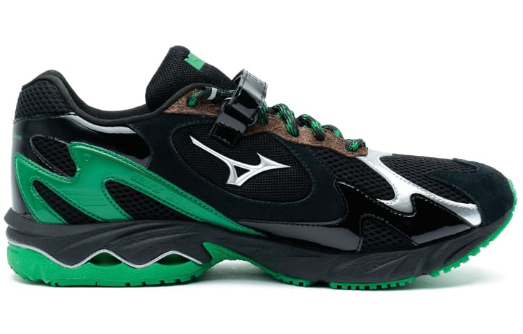 Mizuno X Randomevent Wave Rider 1, «черный, зеленый, серебристый»