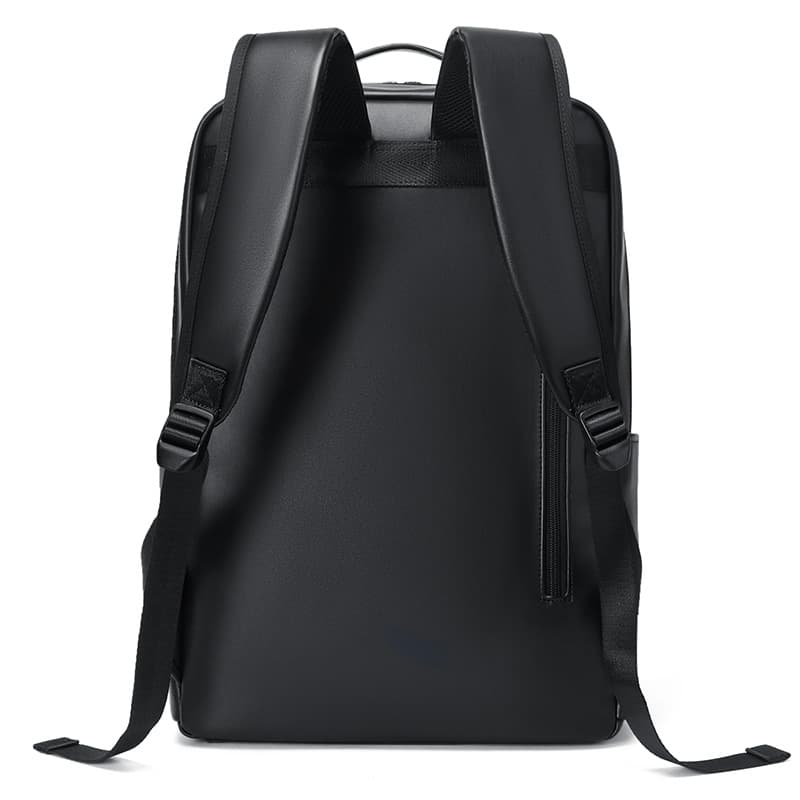 Рюкзак кожаный мужской большой черный GOLF