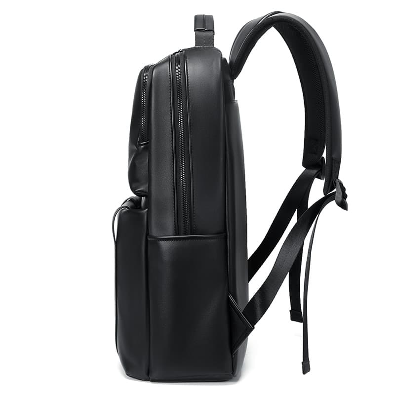 Рюкзак кожаный мужской большой черный GOLF