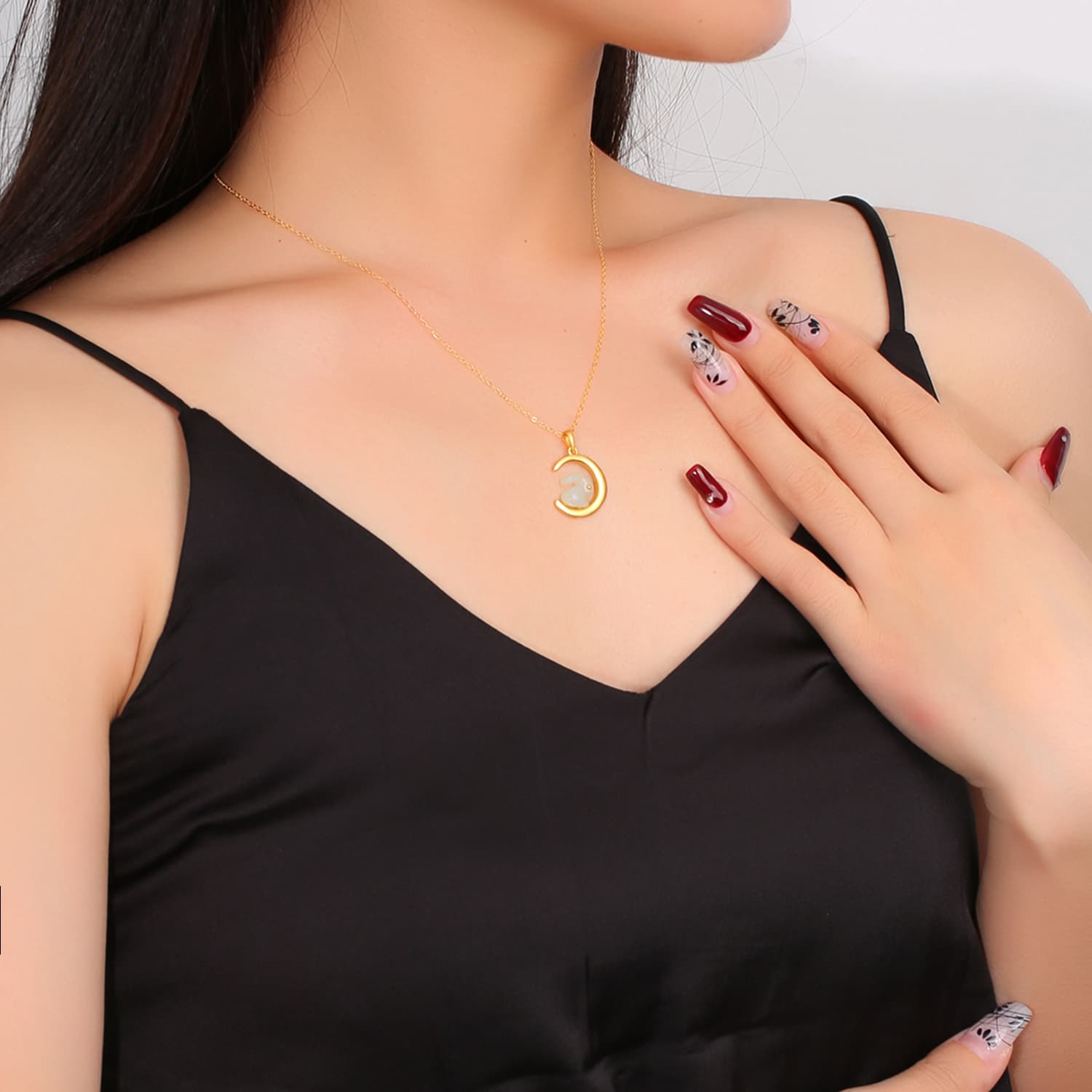 Женские серебряные ожерелья AWD S925