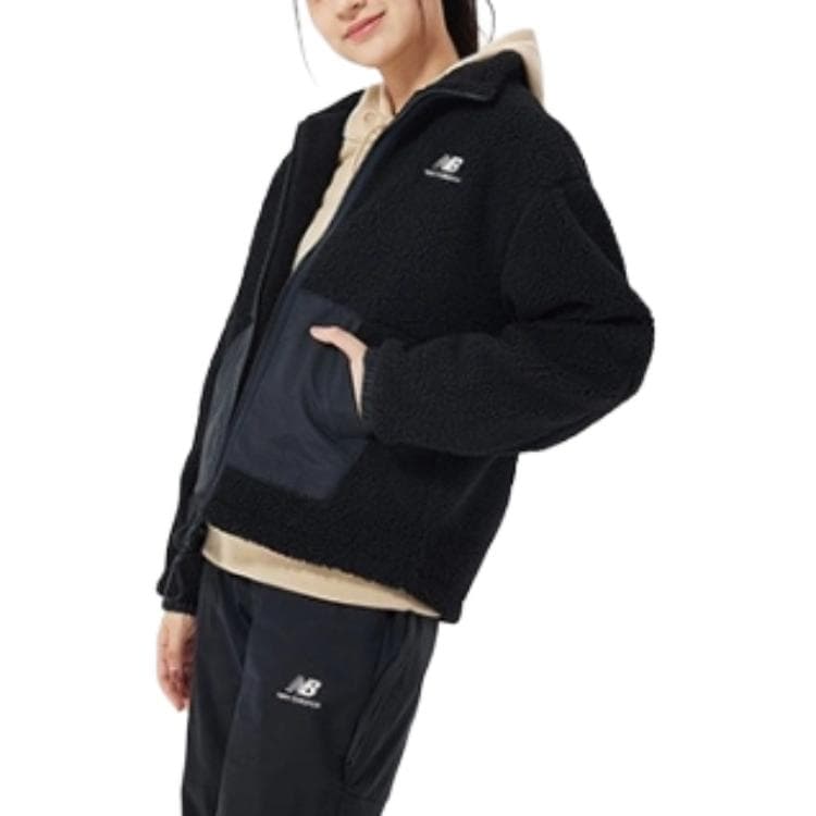 Куртка New Balance женская черная