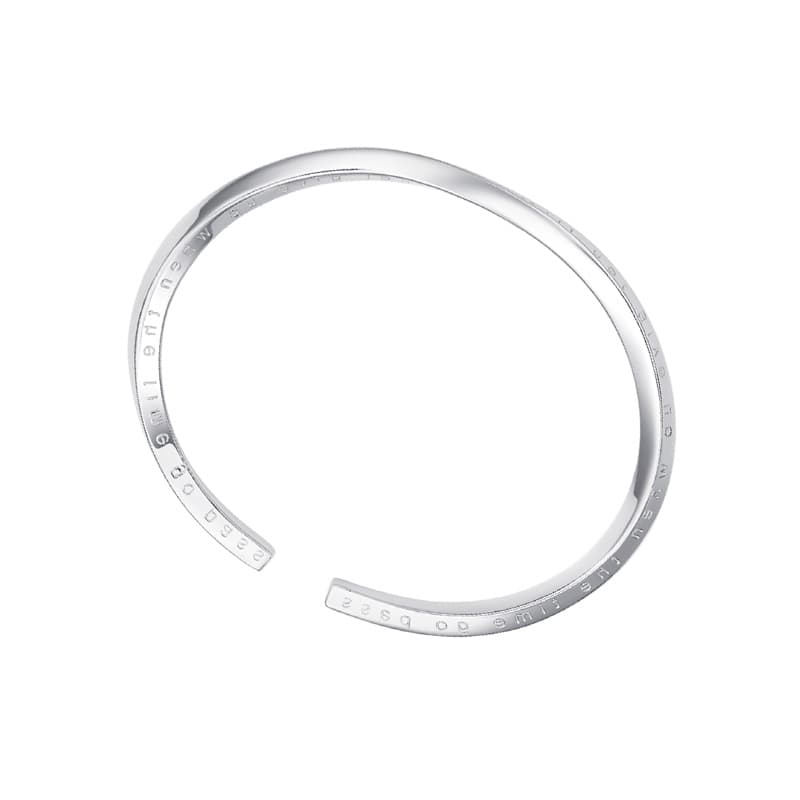 Женские изящные серебряные браслеты CHOW TAI SENG 990 пробы