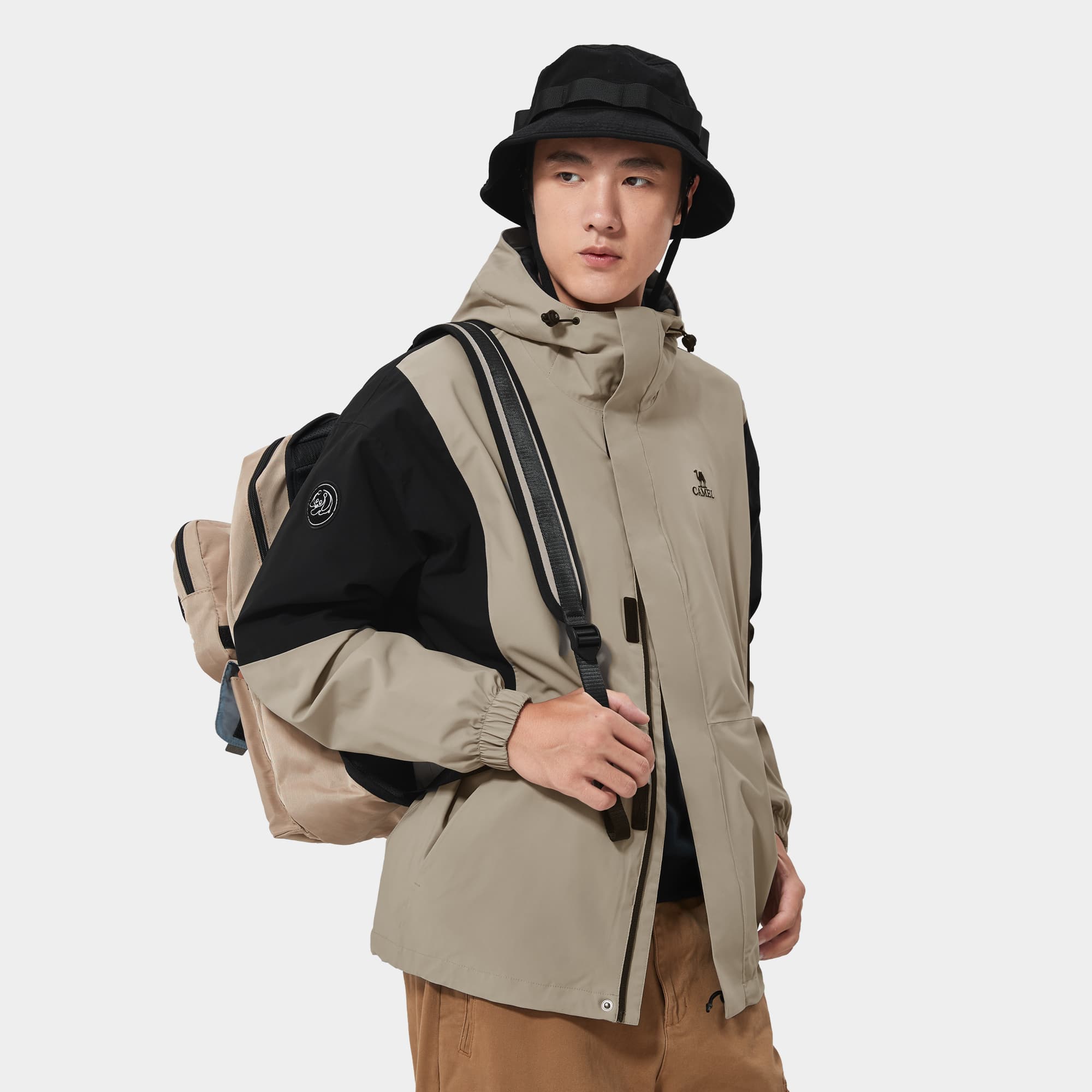 Однослойная мужская ветровка из коллекции Panda x CAMEL Panda Collection