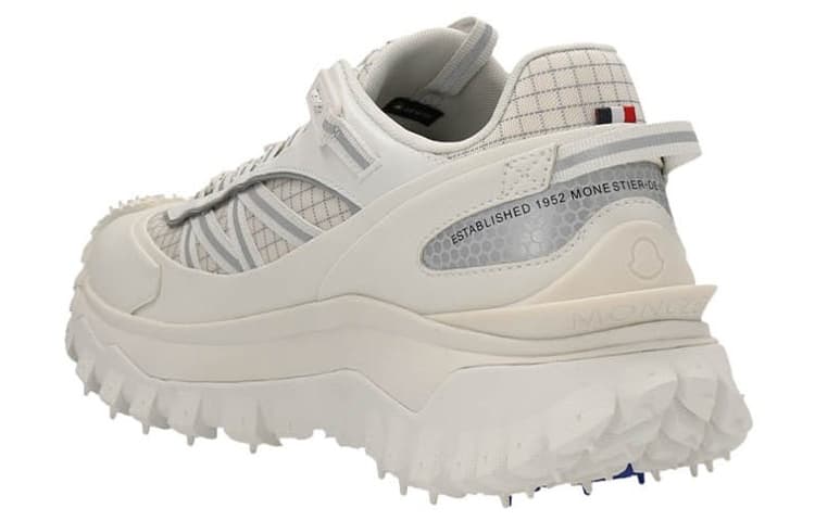 Кроссовки Moncler на шнуровке с логотипом