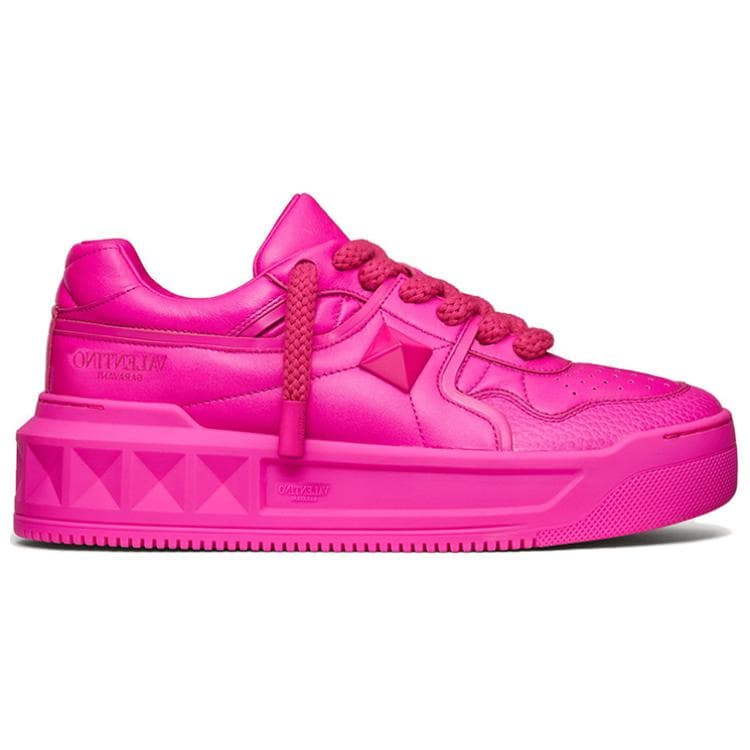 Розовые женские туфли Valentino One Stud Xl