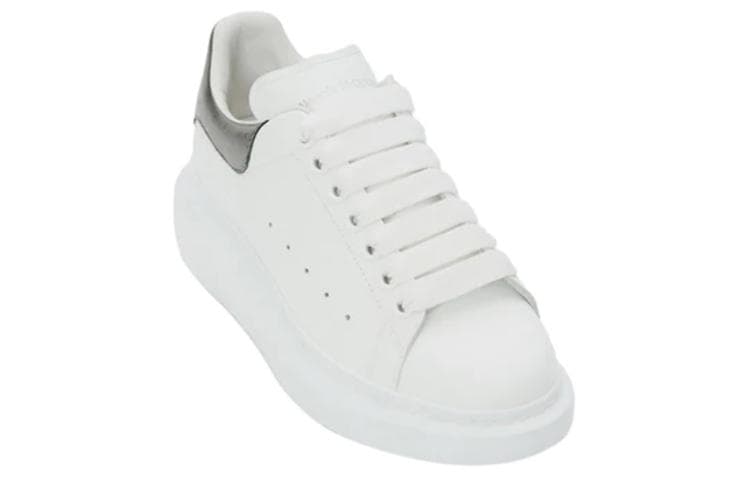 Женские оверсайз-кроссовки Alexander McQueen «Bleach White Silver»