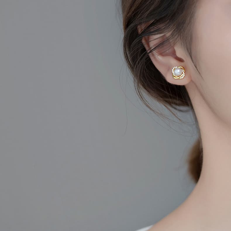 Женские серьги-гвоздики SENDME с пресноводным жемчугом