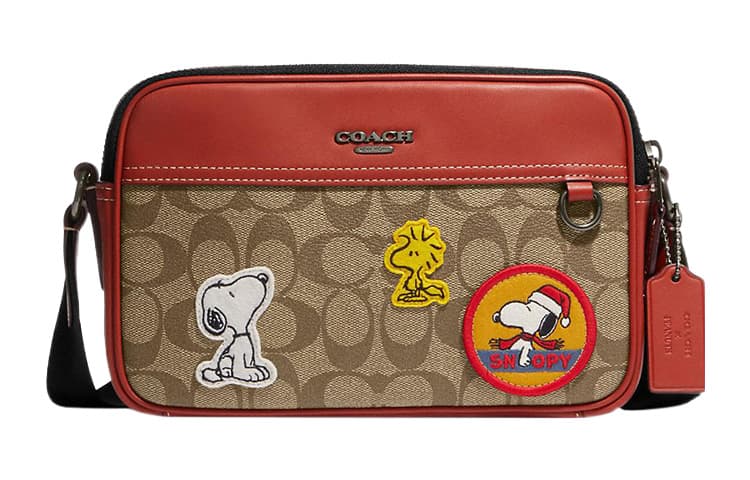 Peanuts X Snoopy X COACH Graham Shoulder Bags