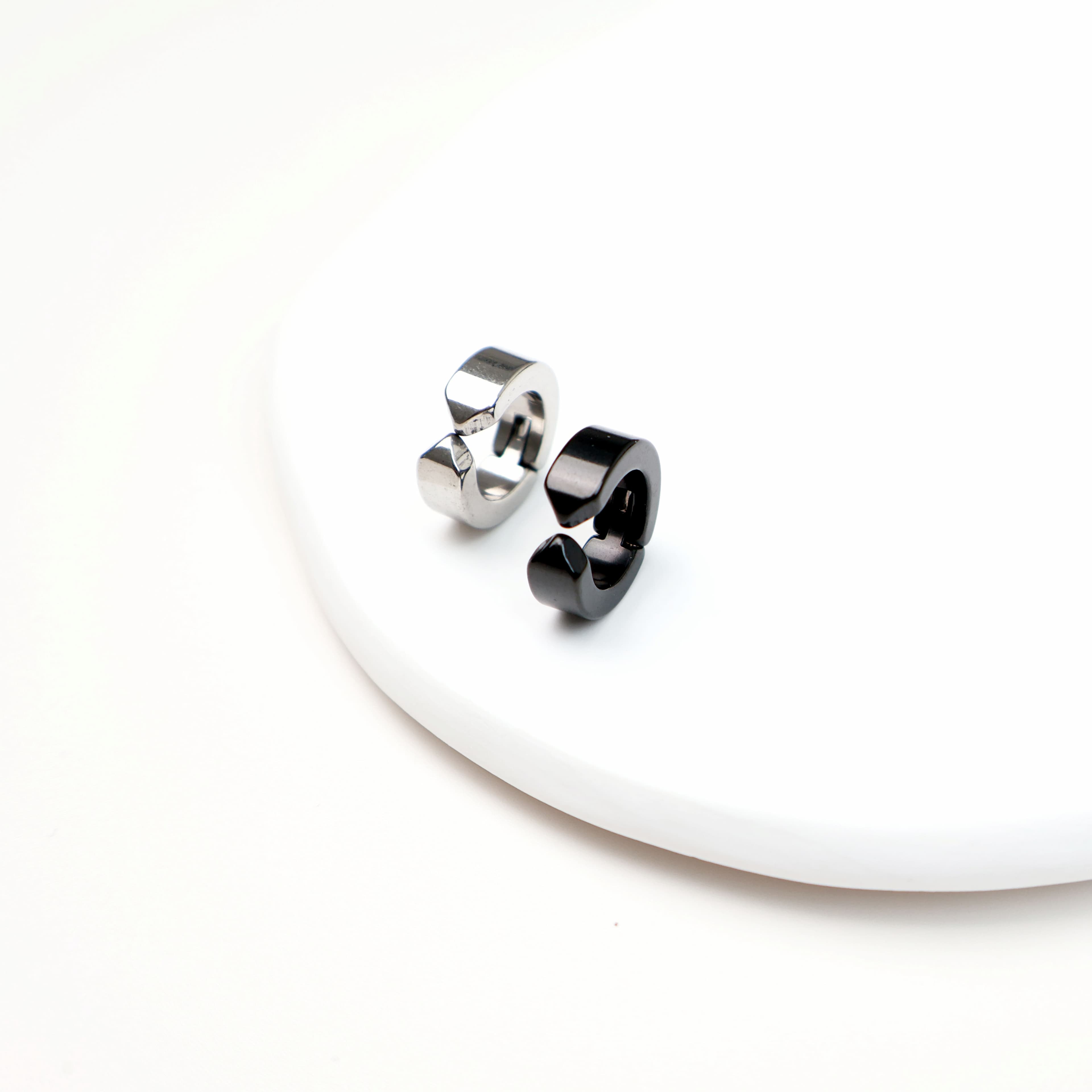 Серьги-клипсы из сплава IOTS унисекс