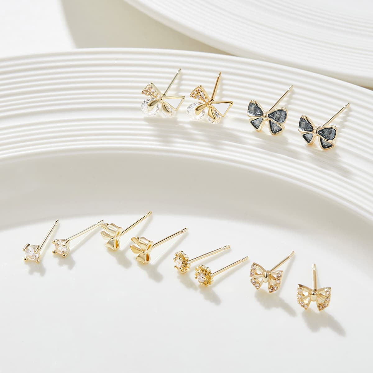 Женские медные и серебряные серьги-гвоздики DAISY BEAUTY