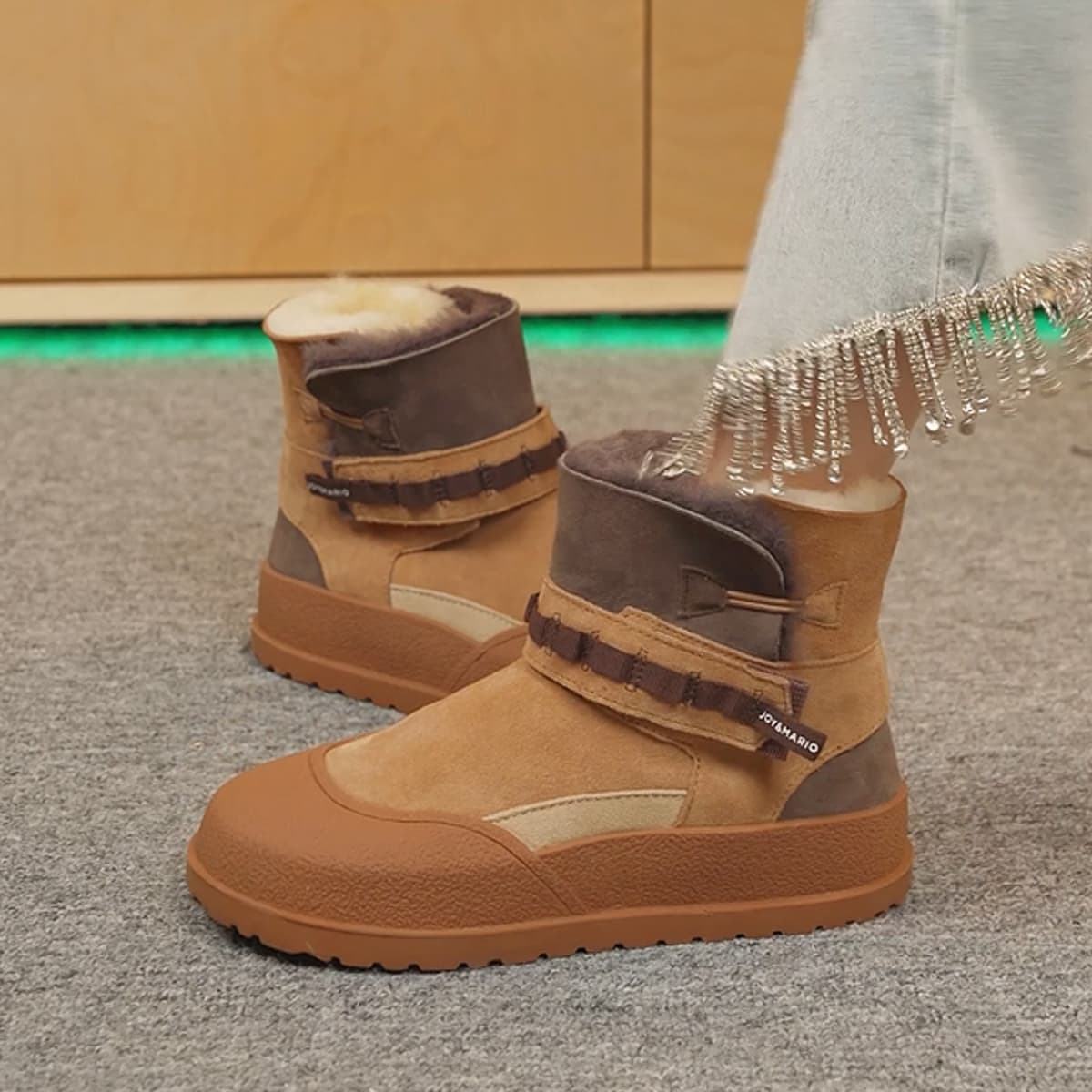 Короткие женские зимние ботинки до середины икры Joy&Mario, увеличивающие рост, с подогревом