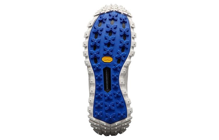 Moncler Trailgrip Gore Tex Off-White