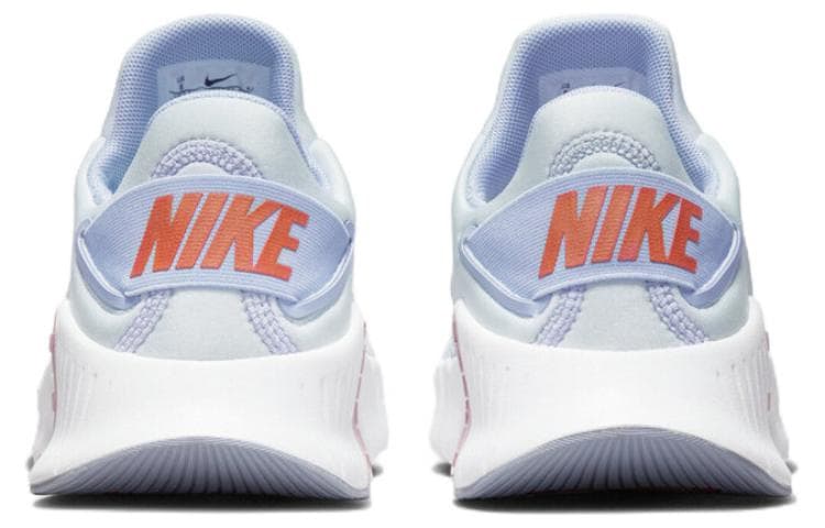 Серые женские кроссовки с мягкой булавкой Nike Free Metcon Football