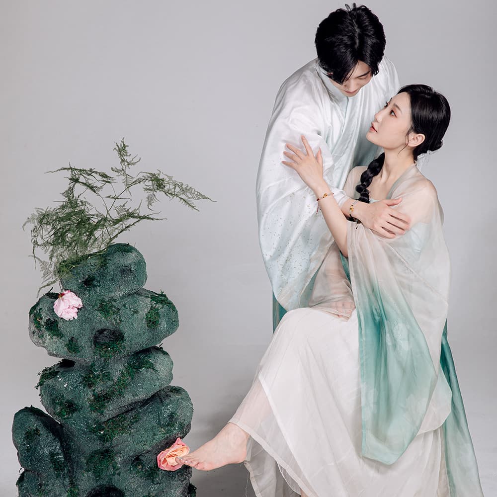 Браслеты Jodie&Kevin из халцедона унисекс