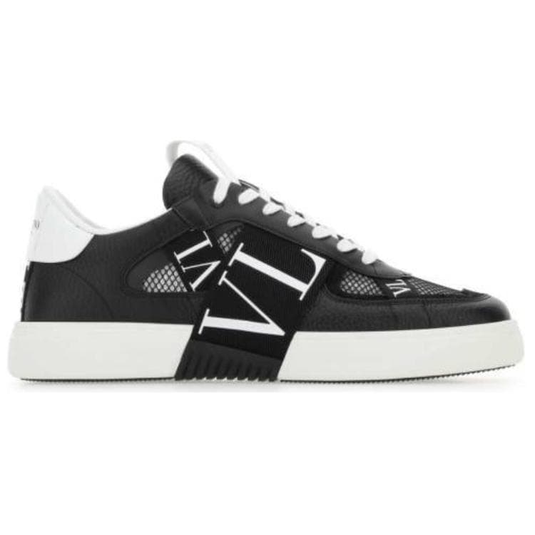 Кроссовки на шнуровке с круглым носком Valentino VL7N