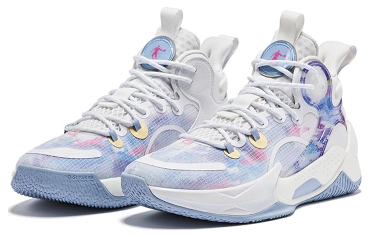 QIAODAN Busters 3Elite устойчивые к истиранию дышащие баскетбольные кроссовки с высоким берцем мужские белые дымчатые дождевые синие