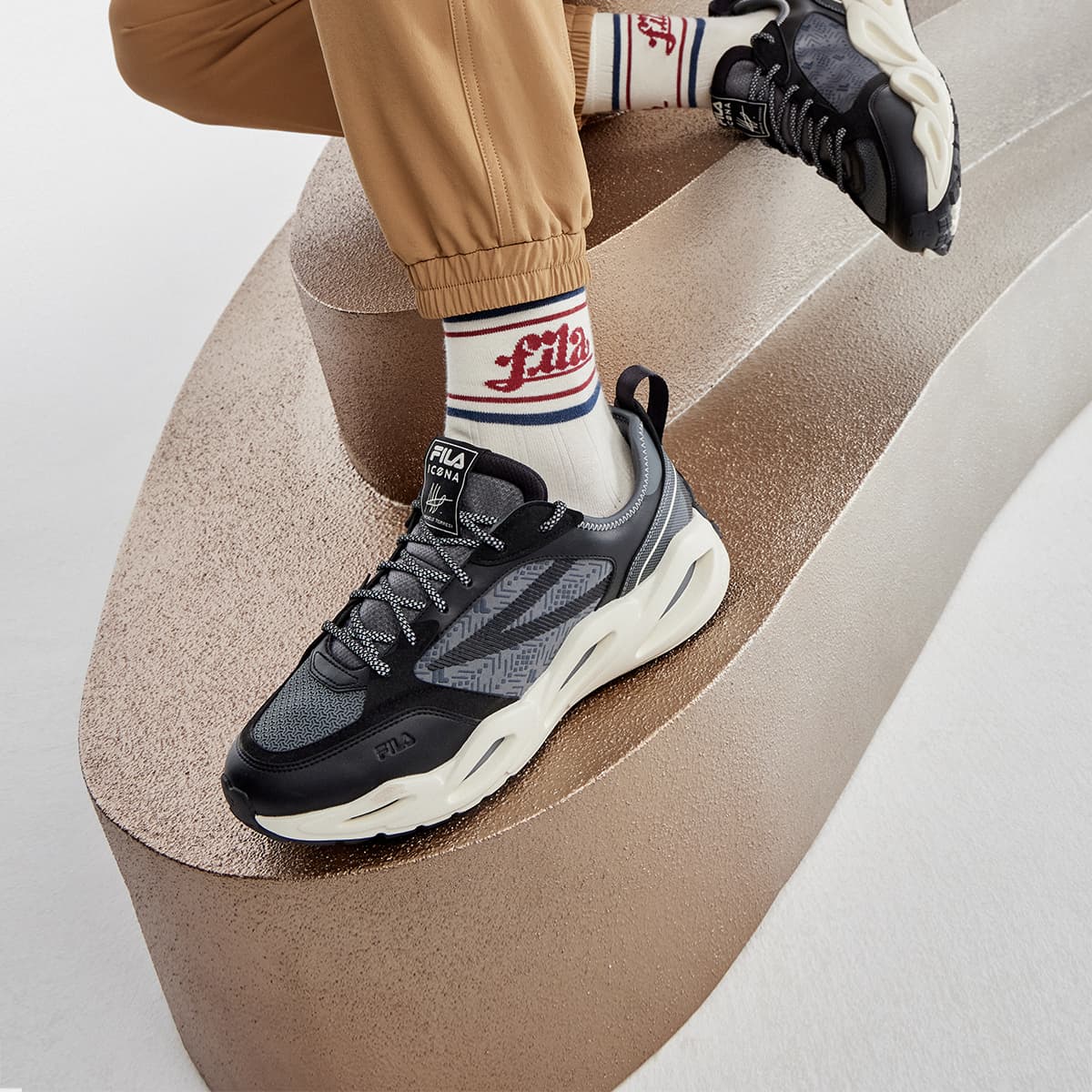 Мужские кроссовки FILA Crypto Low Top Chunky, черные, серые