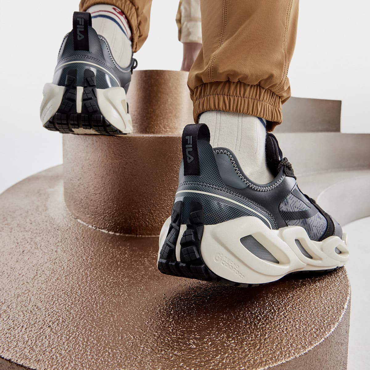 Мужские кроссовки FILA Crypto Low Top Chunky, черные, серые