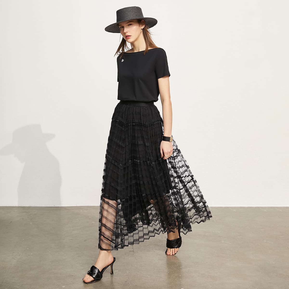 AMII Футболки женские