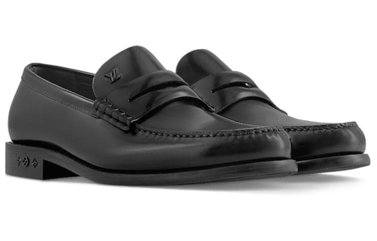 LOUIS VUITTON Лоферы Louis «Лакированный черный»