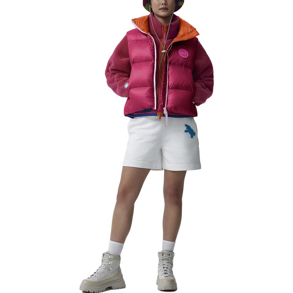 Женский жилет Canada Goose x Paola Pivi цвета фуксии
