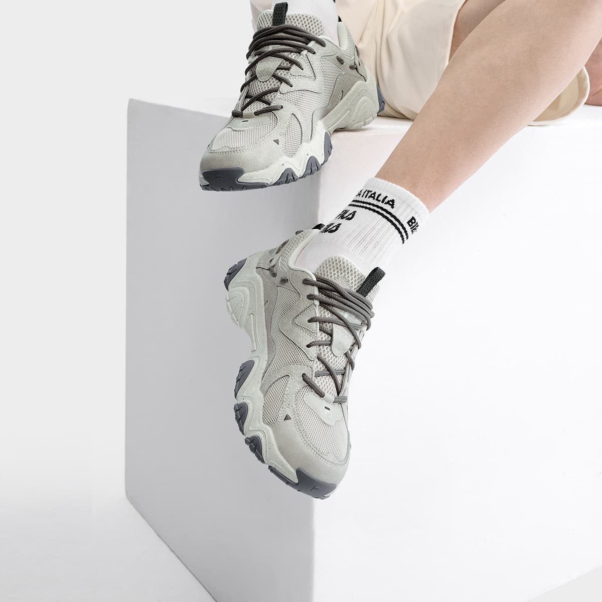 Кроссовки FILA Fluid IV, серые