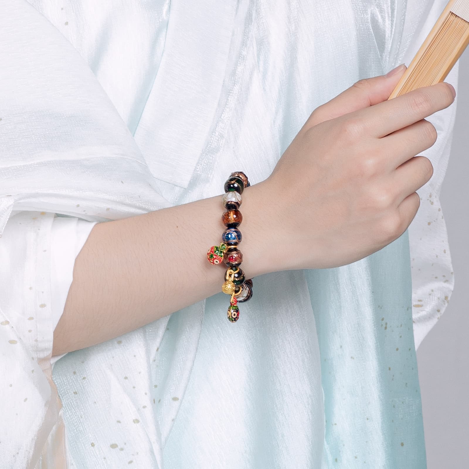 Браслеты Jodie&Kevin с цветной глазурью унисекс