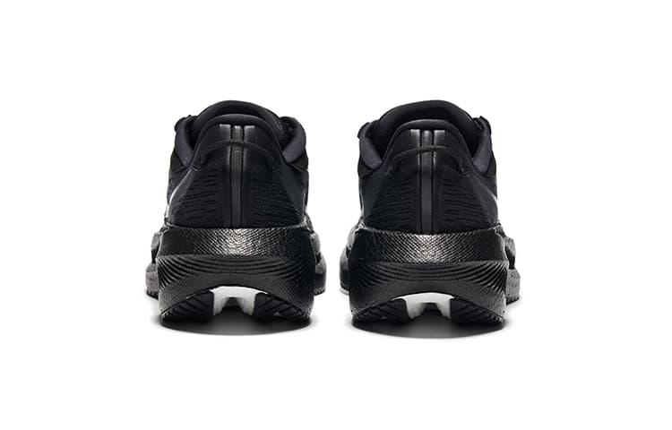 Saucony женские Triumph 21 'Triple Black'