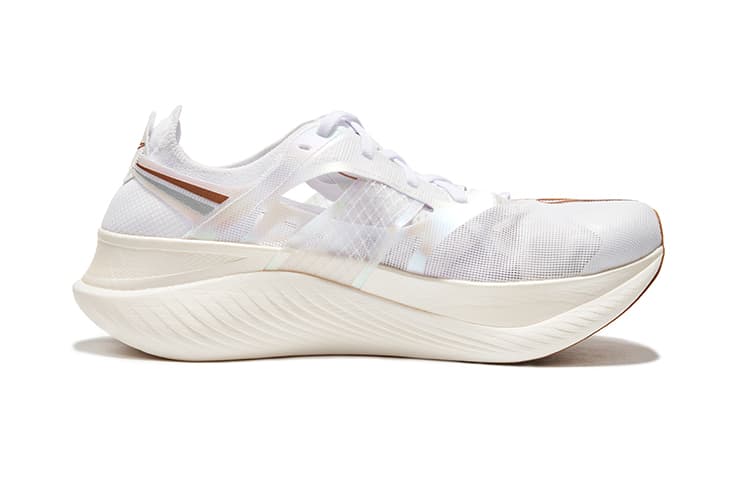 Saucony Endorphin Elite Белое Золото