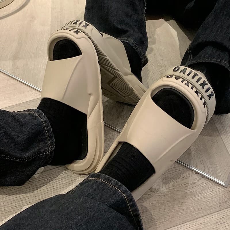 Домашние тапочки в тонкую полоску Desert Brown