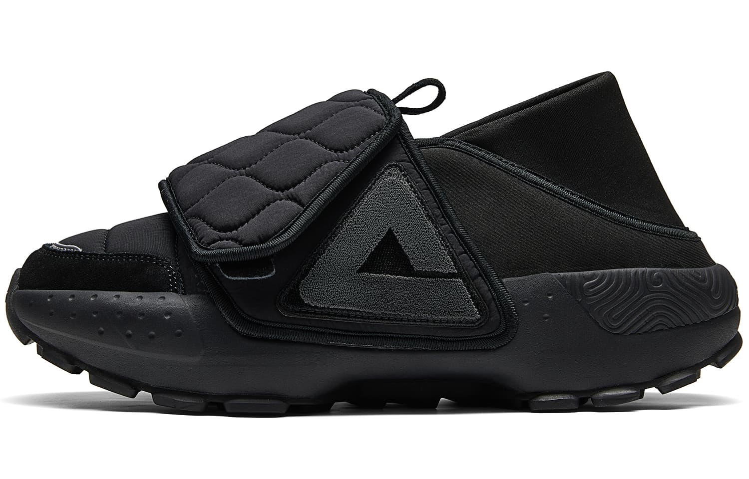 PEAK Coverage Thermal Slip Resistant Cushioning Low top Skateboard Shoes Men's All Black