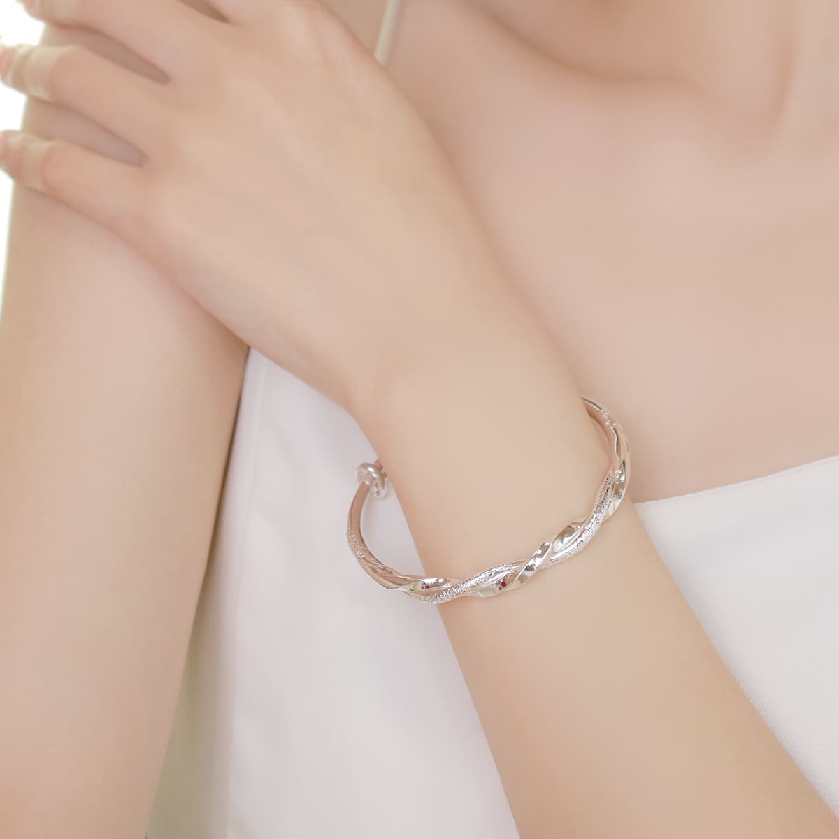 WEST ISLAND Женские браслеты из медного сплава