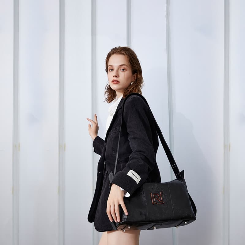 ROSA HERMOSO Масло Воск Усадка Верхняя Сумка-подушка из зернистой коровьей кожи Сумки через плечо Унисекс