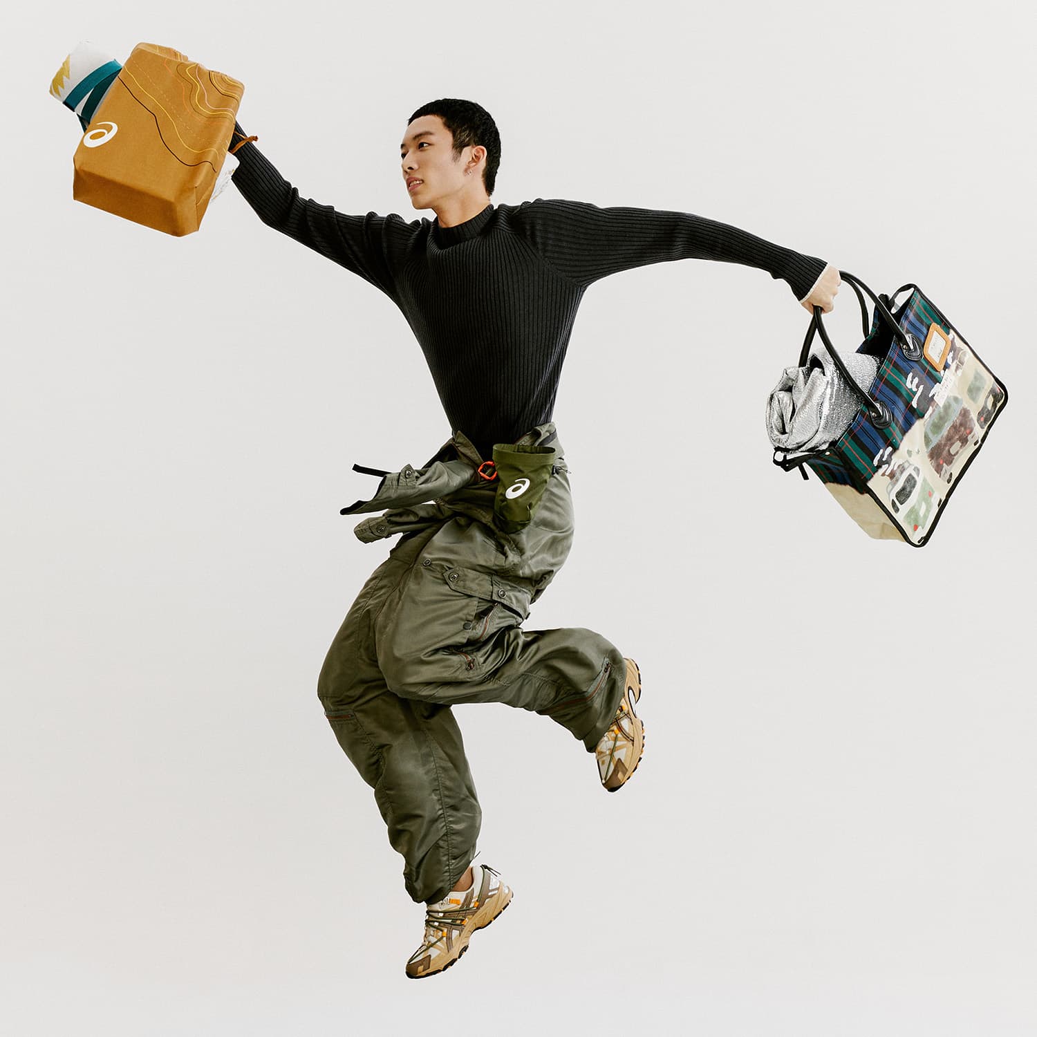 Кроссовки Asics Gel Kahana TR V2 низкие для походов унисекс цвета хаки