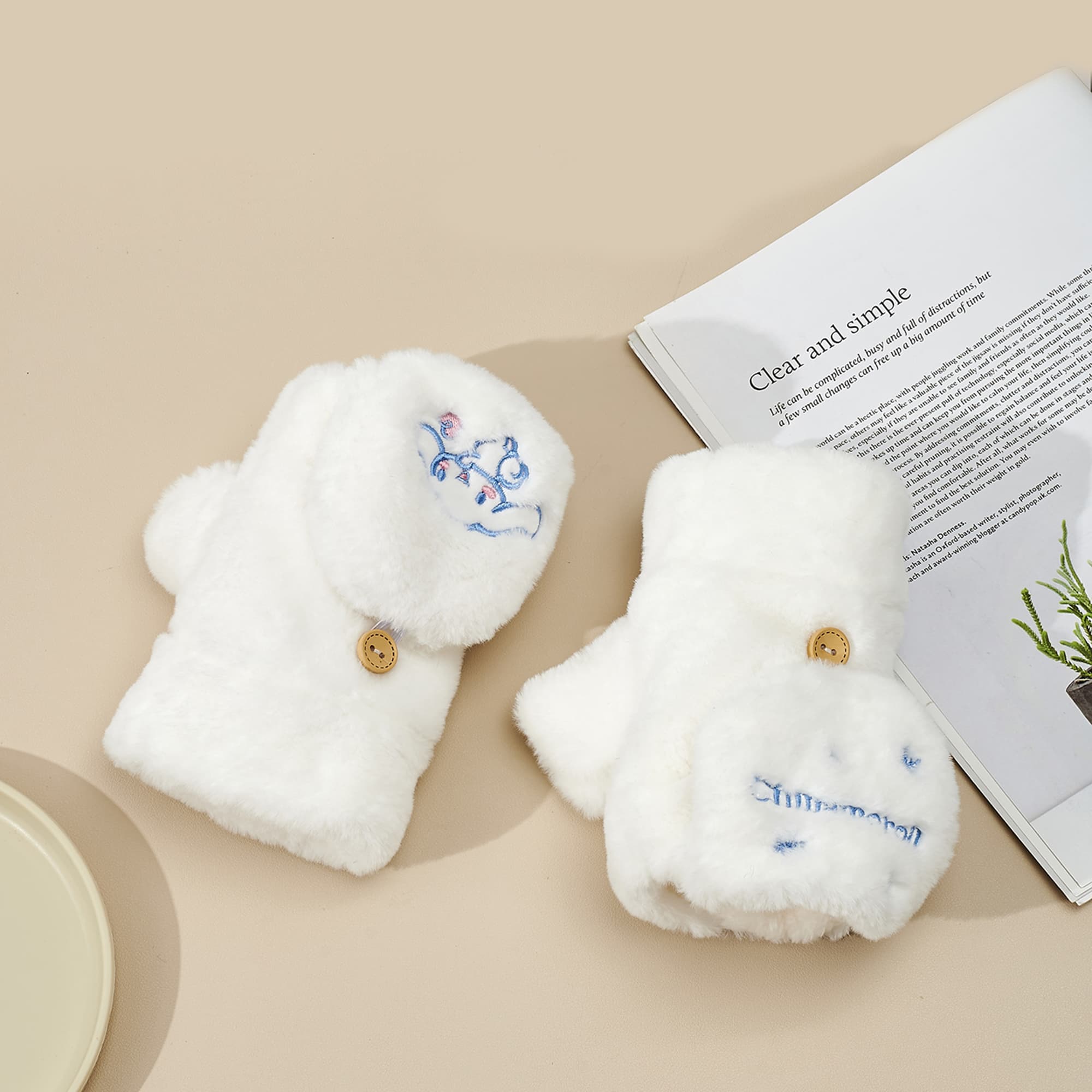 Sanrio женские трикотажные перчатки из полиэстера