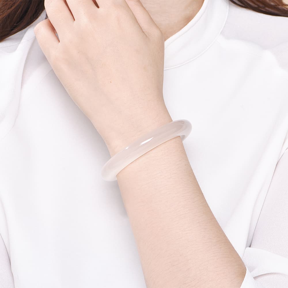 Женские браслеты Emerald Dynasty с халцедоном