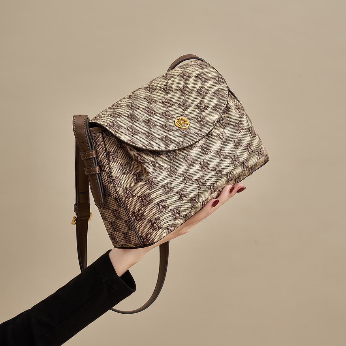 Сумки через плечо AOKANG