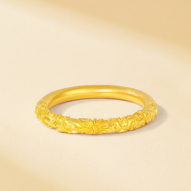 Золотое кольцо KING TAI SANG женское