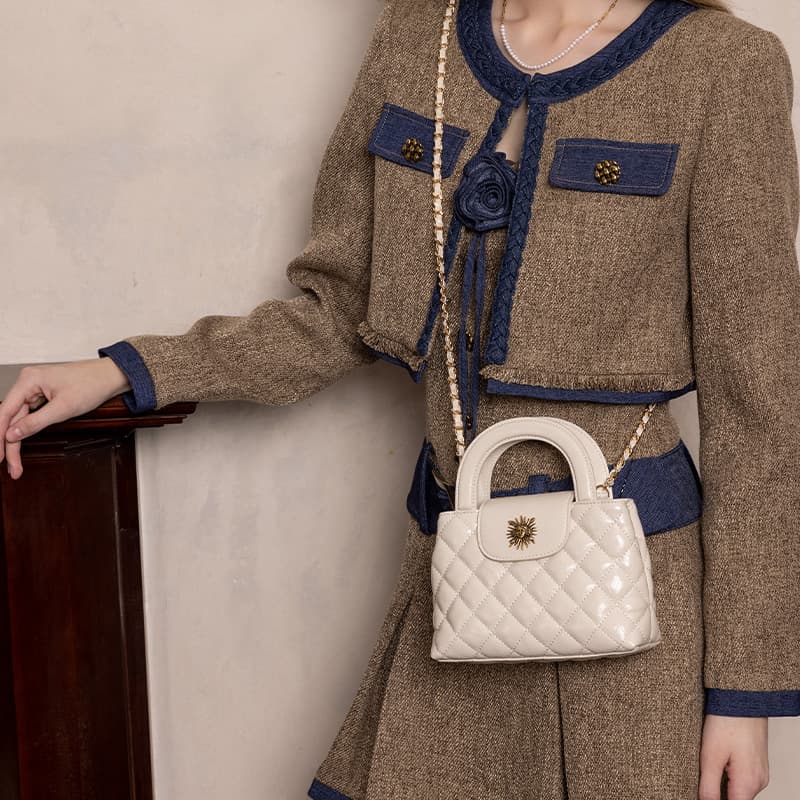 VANESSA HOGAN Женская сумка через плечо Helios Series из коровьей кожи с ромбовидной сеткой, экрю/черный