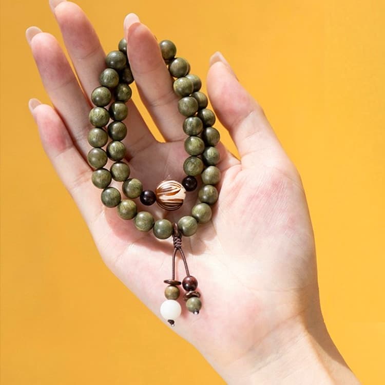 Браслеты Jodie&Kevin с зеленым сандалом унисекс