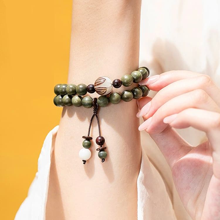 Браслеты Jodie&Kevin с зеленым сандалом унисекс