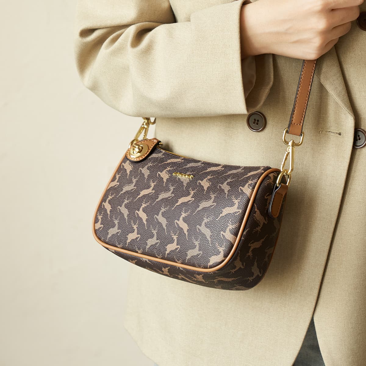 AOKANG Сумка через плечо из ПВХ, женская сумка через плечо среднего размера, цвета какао, кофе/ореха, абрикоса