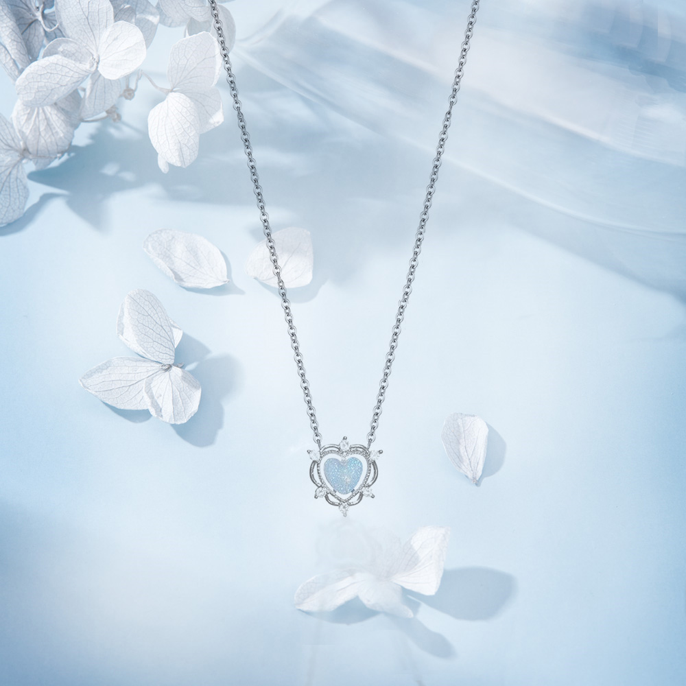 Изысканные женские ожерелья EUA