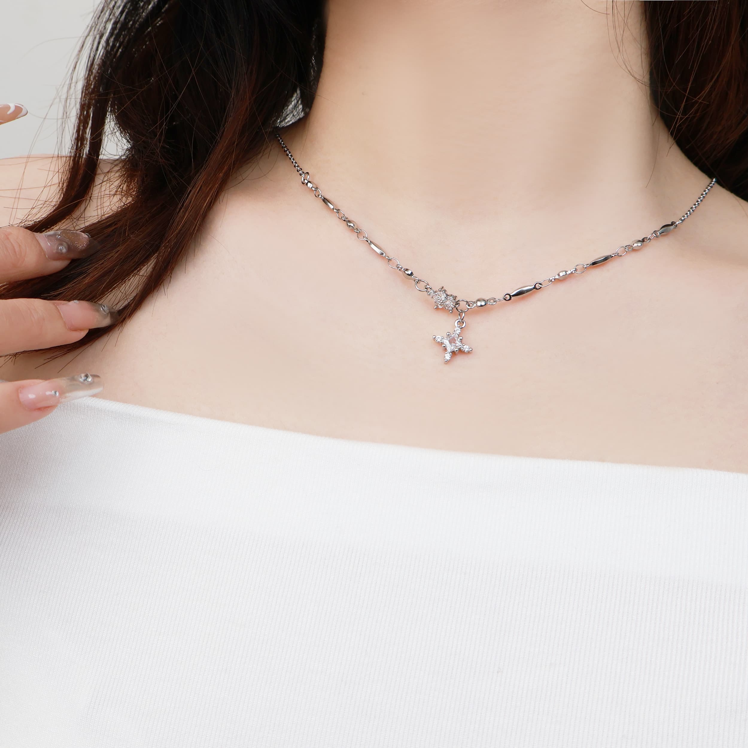 IOTS посеребренные ожерелья женские