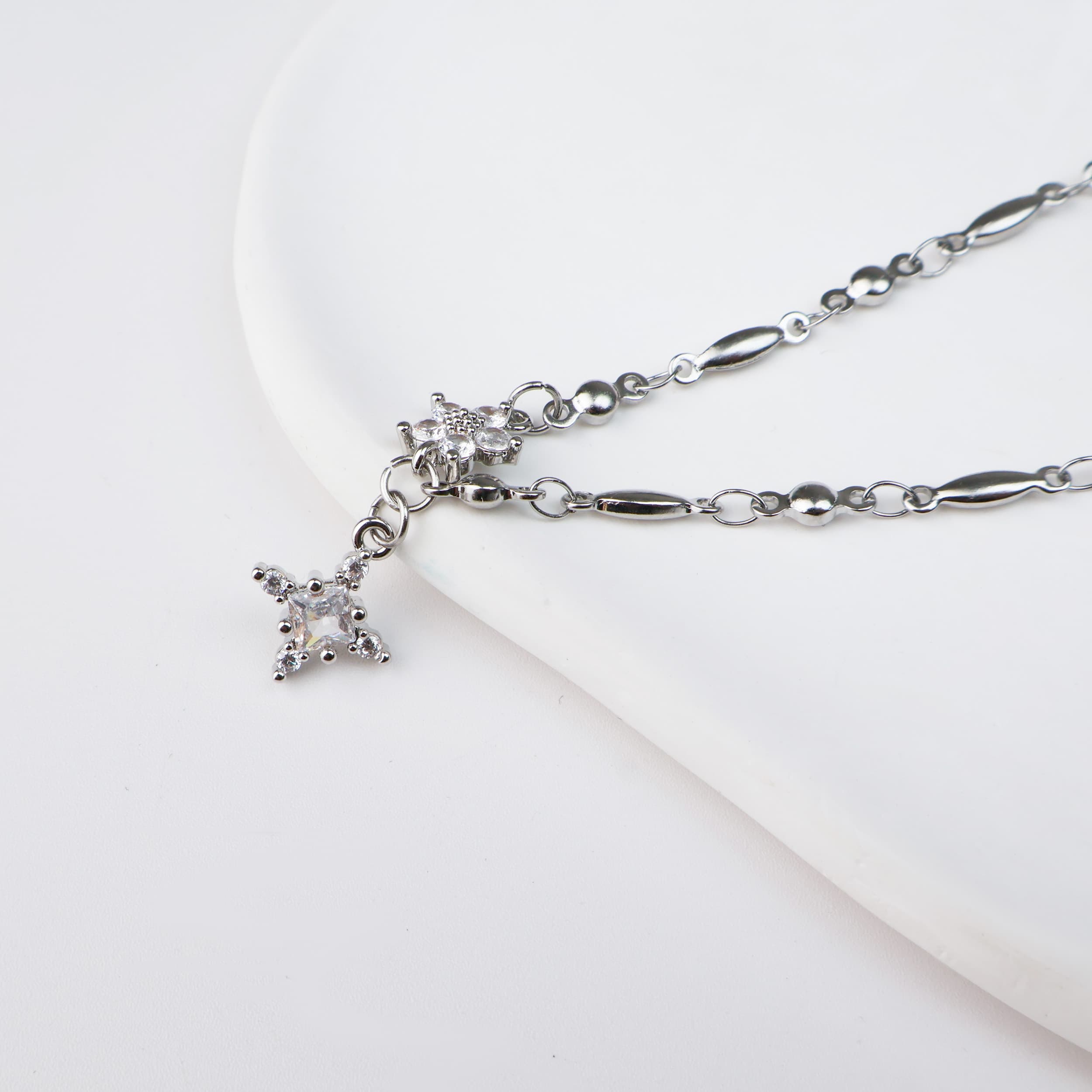 IOTS посеребренные ожерелья женские