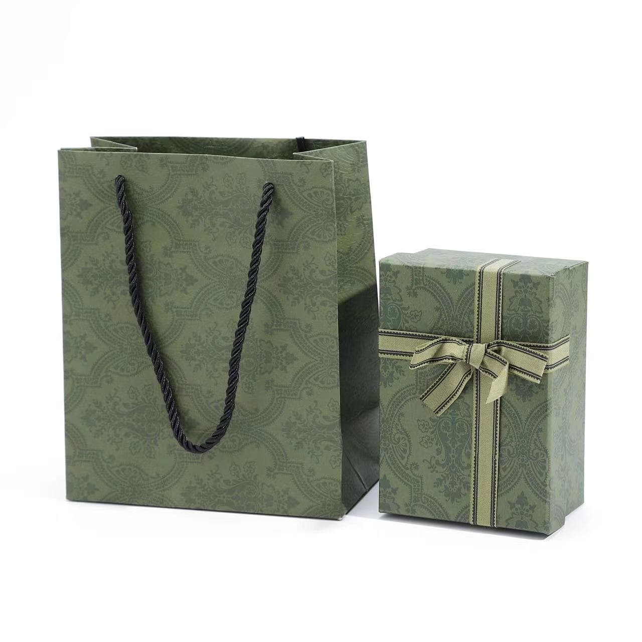 Женские серьги из вегетарианского сплава