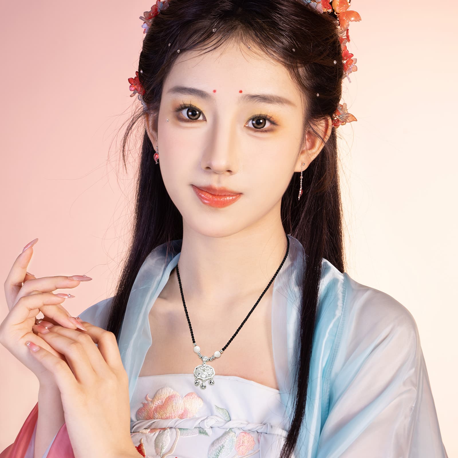 Ожерелья Jodie&Kevin с кварцем и клубникой унисекс